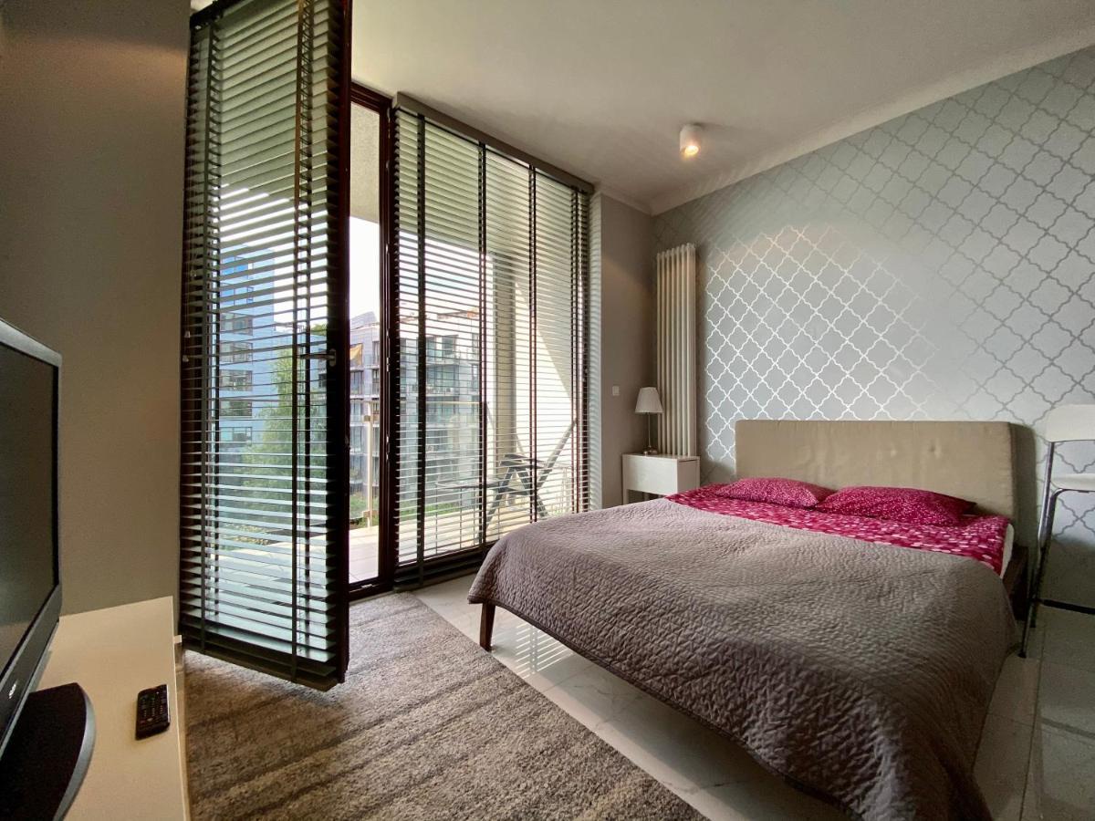 Studio Flat Triton Park Varsovie Extérieur photo